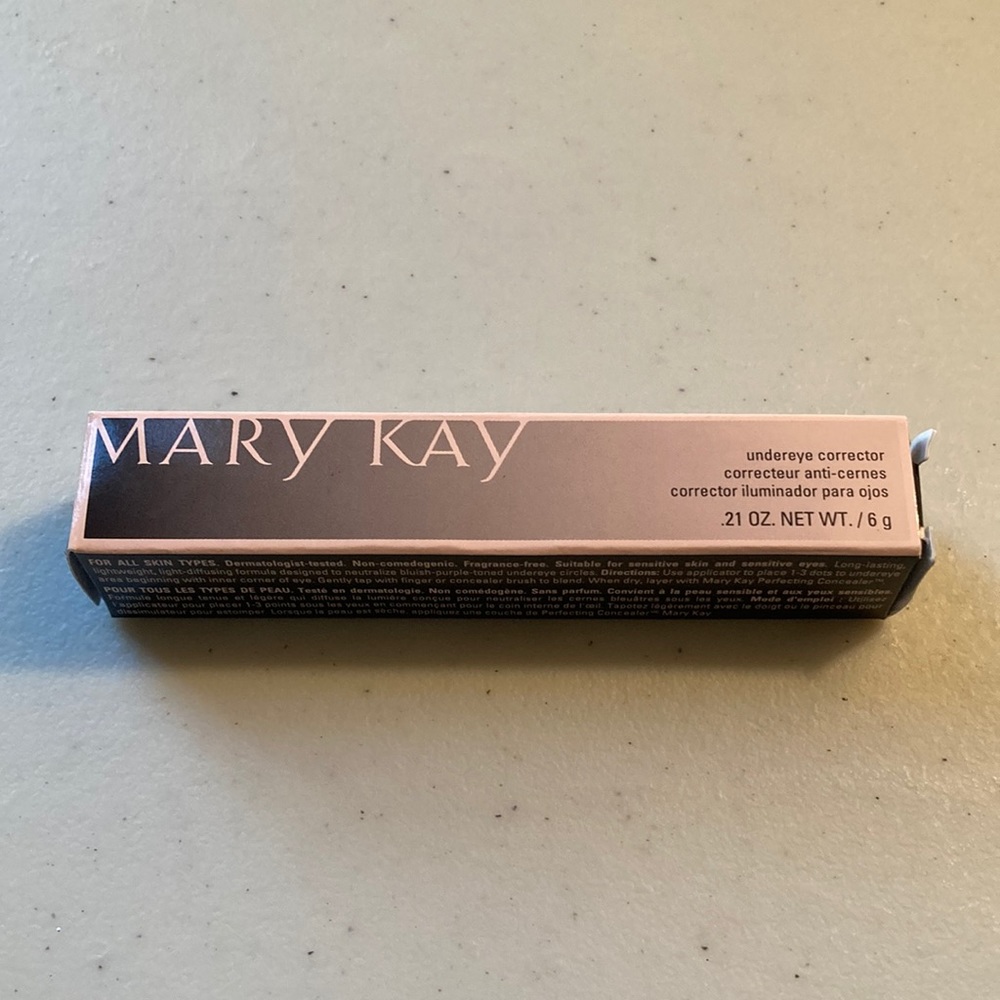 Mary Kay Undereye Corrector DISCONTINUED 092185